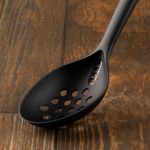 60000337-cuchara-de-cocina-vasconia-esencial-con-doble-funcion-5.jpg