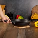 70000307-sarten-wok-vasconia-esencial-grande-con-antiadherente-7.jpg