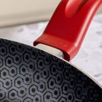 70000155-sarten-ekco-classic-plus-jumbo-rojo-con-antiadherente-6.jpg