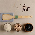 60001413-volteador-de-cocina-ekcologica-hecha-de-bambu-con-reposador-5.jpg