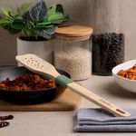60001418-cuchara-para-servir-ranurada-ekcologica-de-bambu-7.jpg